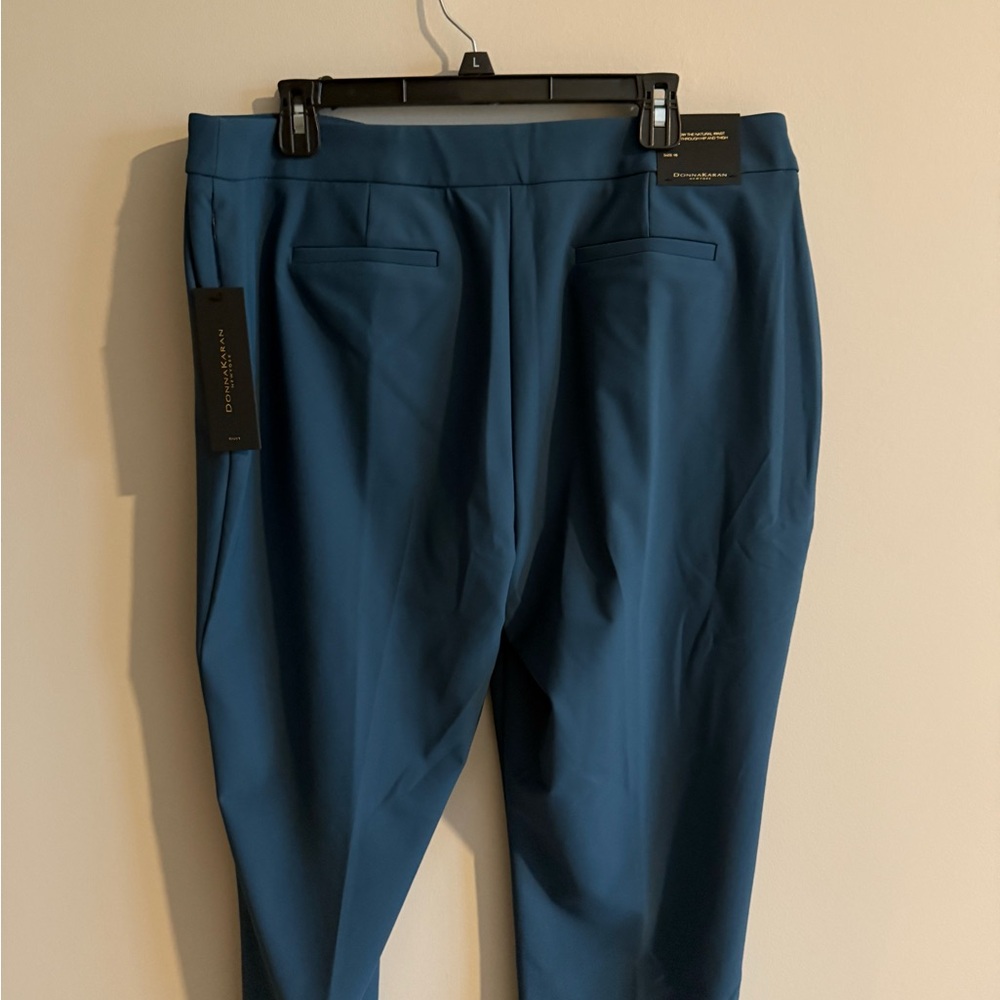 NWT Donna Karan Teal Cropped Pants - Picture 2 of 4